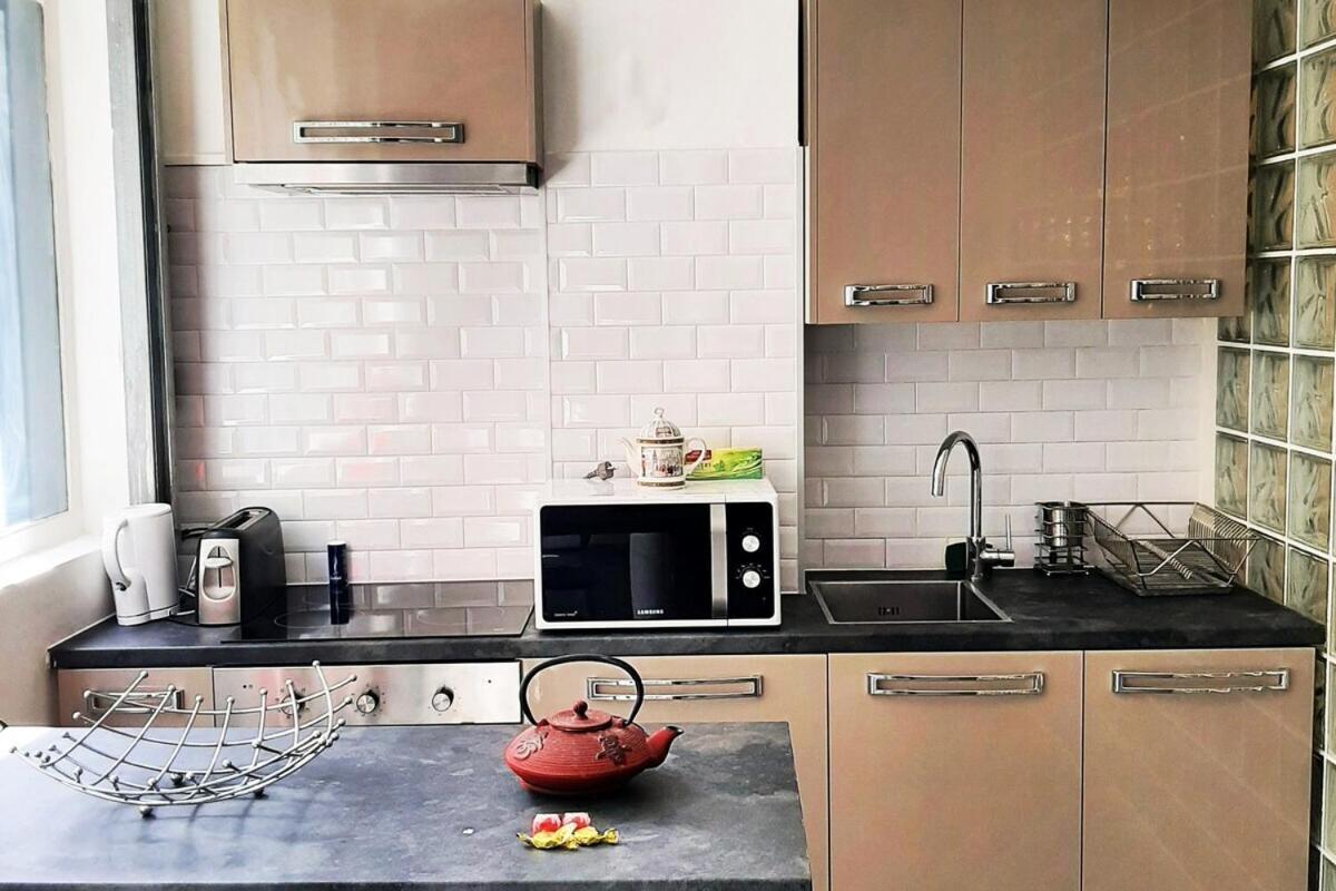 Sweet Apartment In Paris Montmartre Exterior foto